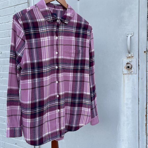 Women's GAP Medium Purple Plaid Long Sleeve Button Down Flannel Shirt - Picture 8 of 16